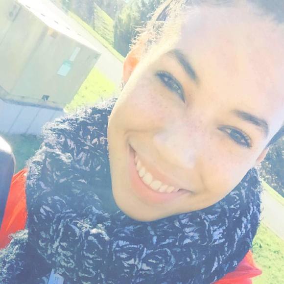 Meet your Posher, Evon - Picture 1 of 1